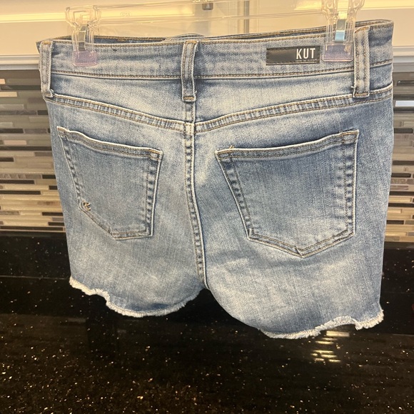 KUT From The Kloth Gidget Shorts - Picture 2 of 7
